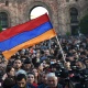 Митингующие блокировали здания Генпрокуратуры и ряда министерств в центре Еревана